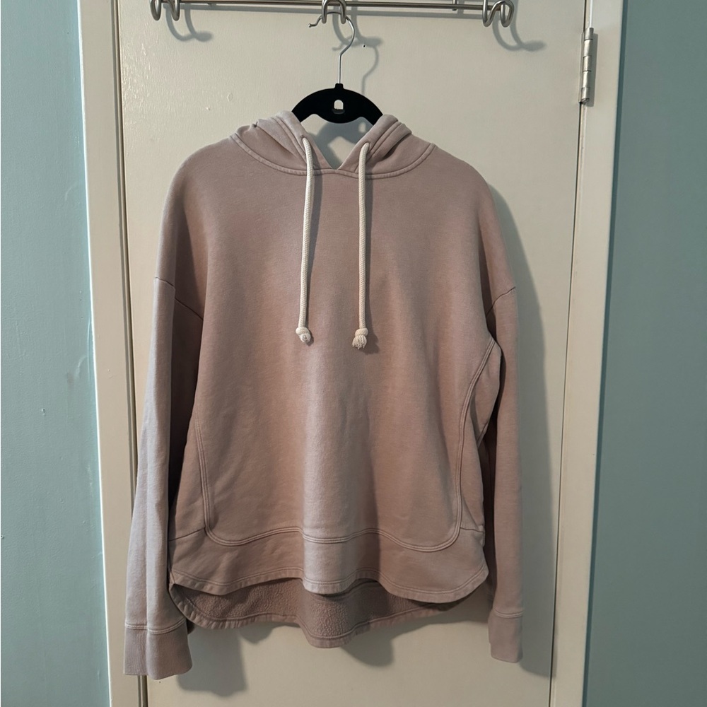 Universal Thread Womens Hooded Pullover with Drawstrings in tan size Large